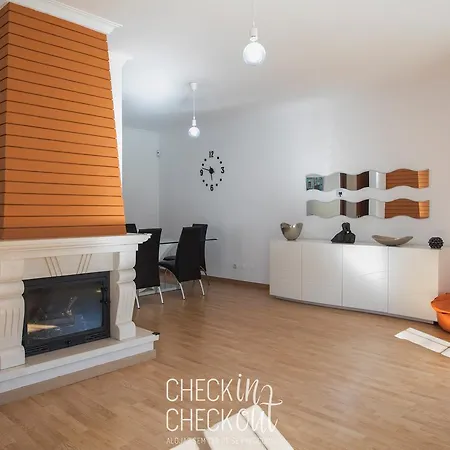 Checkincheckout Aroeira