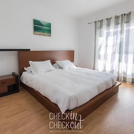 Nyaraló Checkincheckout Aroeira Almada