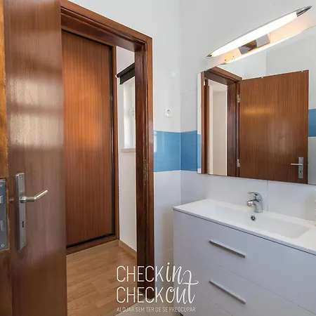 Checkincheckout Aroeira