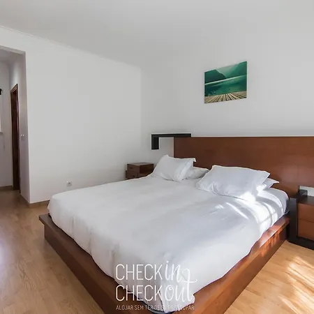 Checkincheckout Aroeira Nyaraló Almada