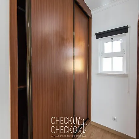 Checkincheckout Aroeira Nyaraló Almada